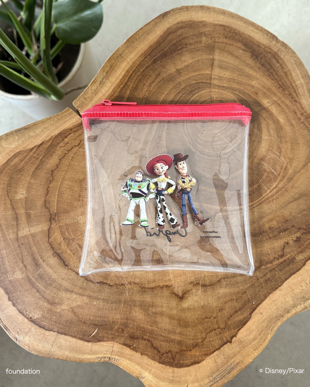 'Toy Story' Limited Edition Pouch in Clear, available in free size for ¥2,750 (tax included).