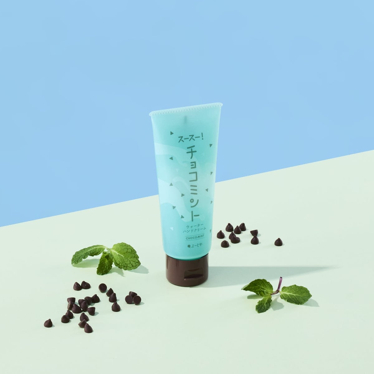 Feel like you're eating yogurt. Refreshing! Chocomint Water Hand Cream ¥930 (tax included)