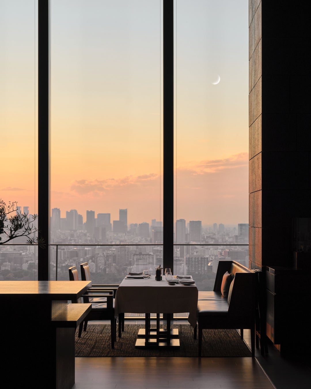 Aman Tokyo Offers Seasonal Erboristeria Gastronomy Experience with Full Course at ¥33,000