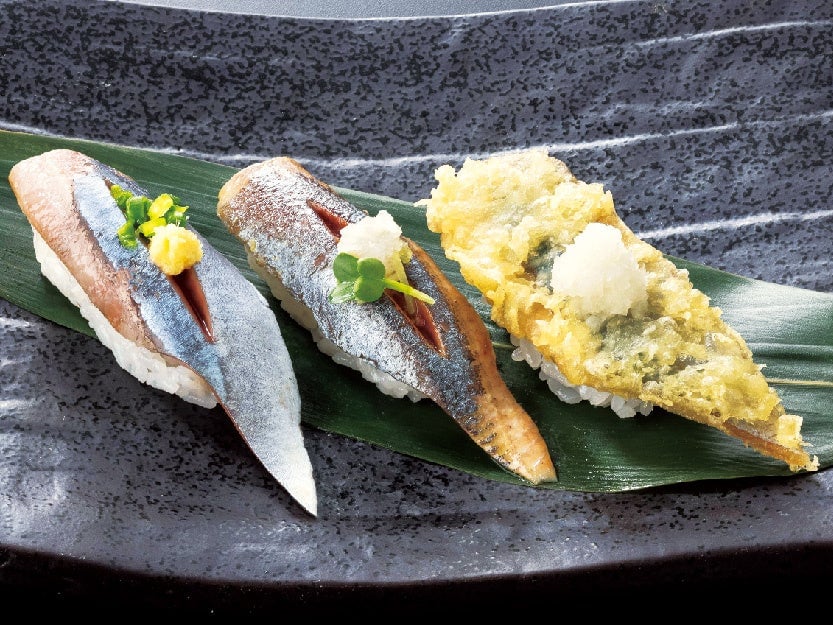 Assorted Pacific Saury from Hokkaido — ¥649 (tax included)