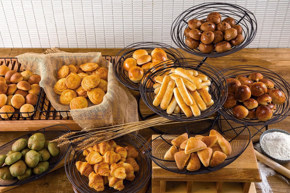 BAQET Links Umeda in Osaka Reopens with Free Bread for Kids and New Menu from August 11