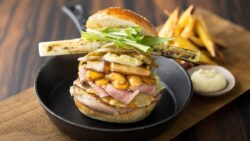 courtyard by marriott shin osaka lucky duck burger free 01