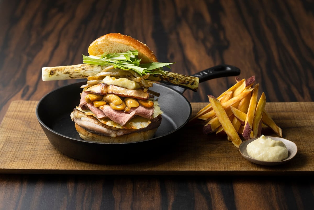 LUCKY DUCK BURGER Image