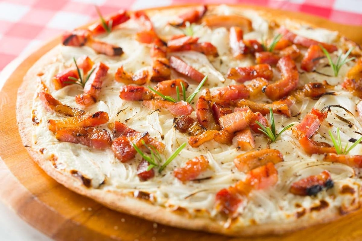 Tarte Flambée (Flammekueche)