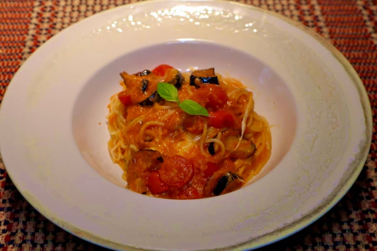 Eggplant and mozzarella cheese tomato sauce pasta