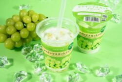 familymart limited shine muscat frappe japan 01