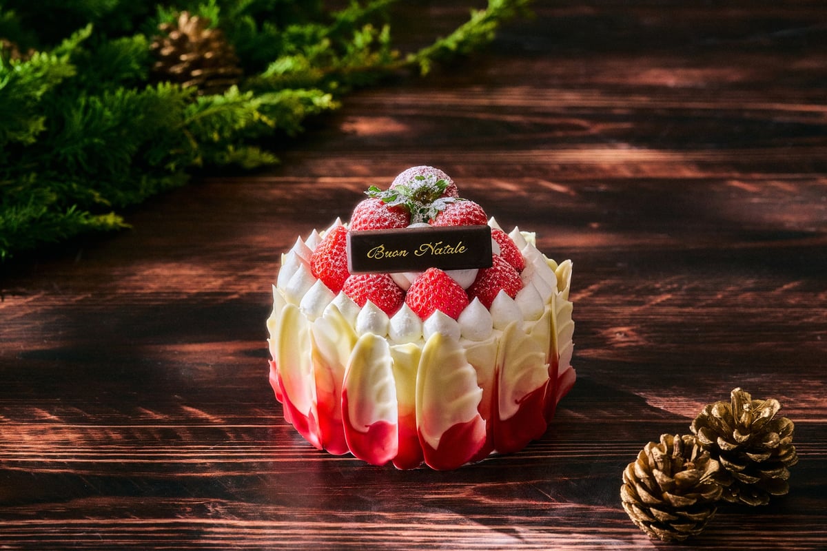 Grand Hyatt Tokyo Debuts Award-Winning Christmas Cakes