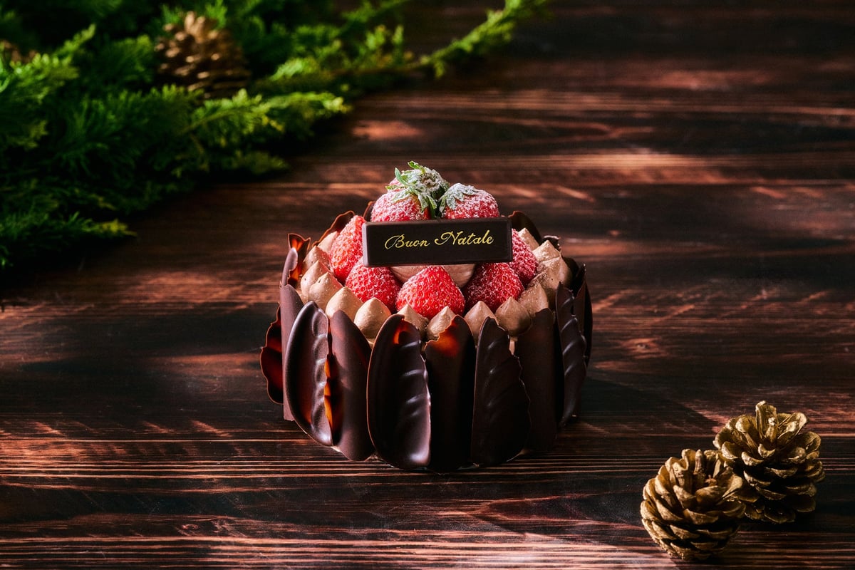 Grand Hyatt Tokyo Debuts Award-Winning Christmas Cakes