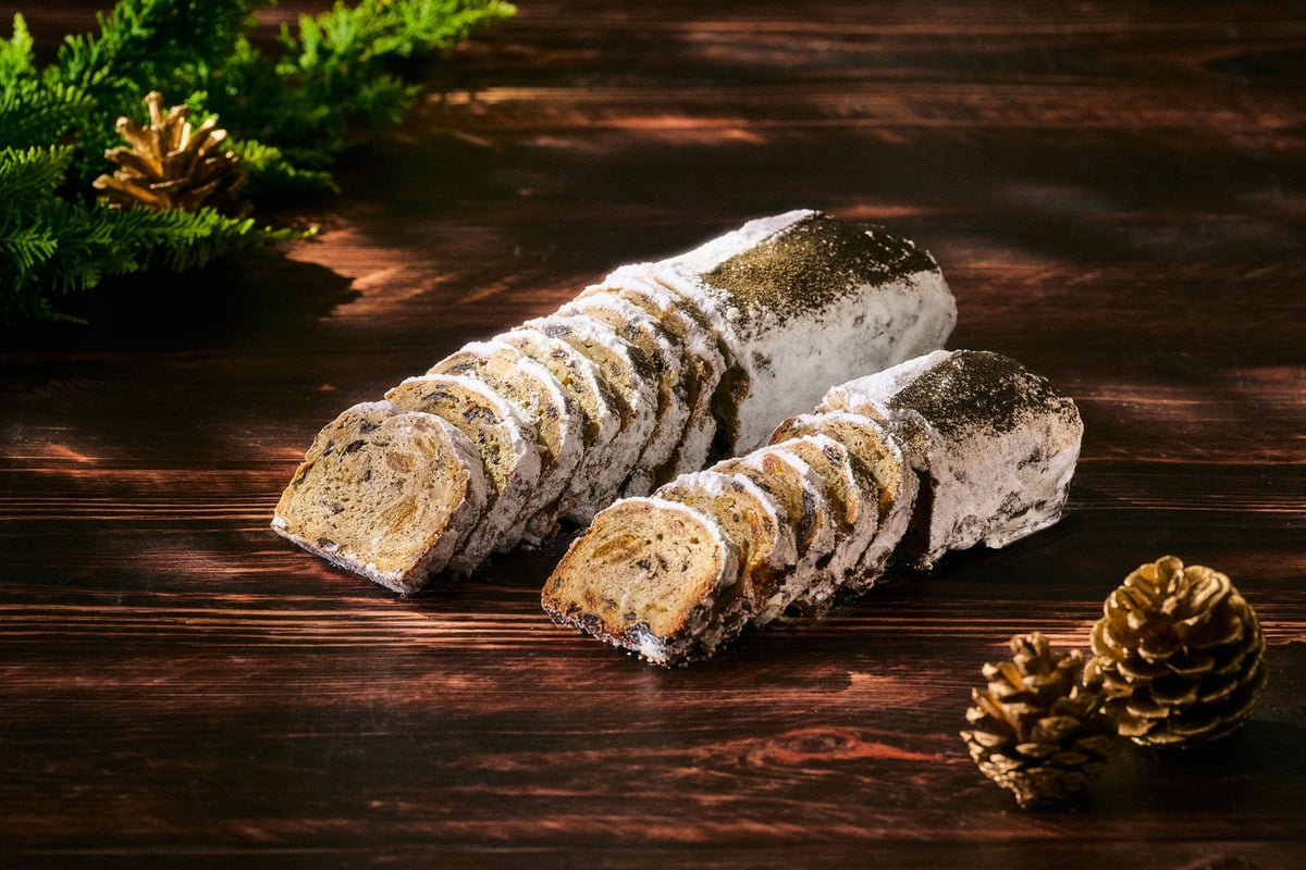 Grand Hyatt Tokyo Debuts Award-Winning Christmas Cakes