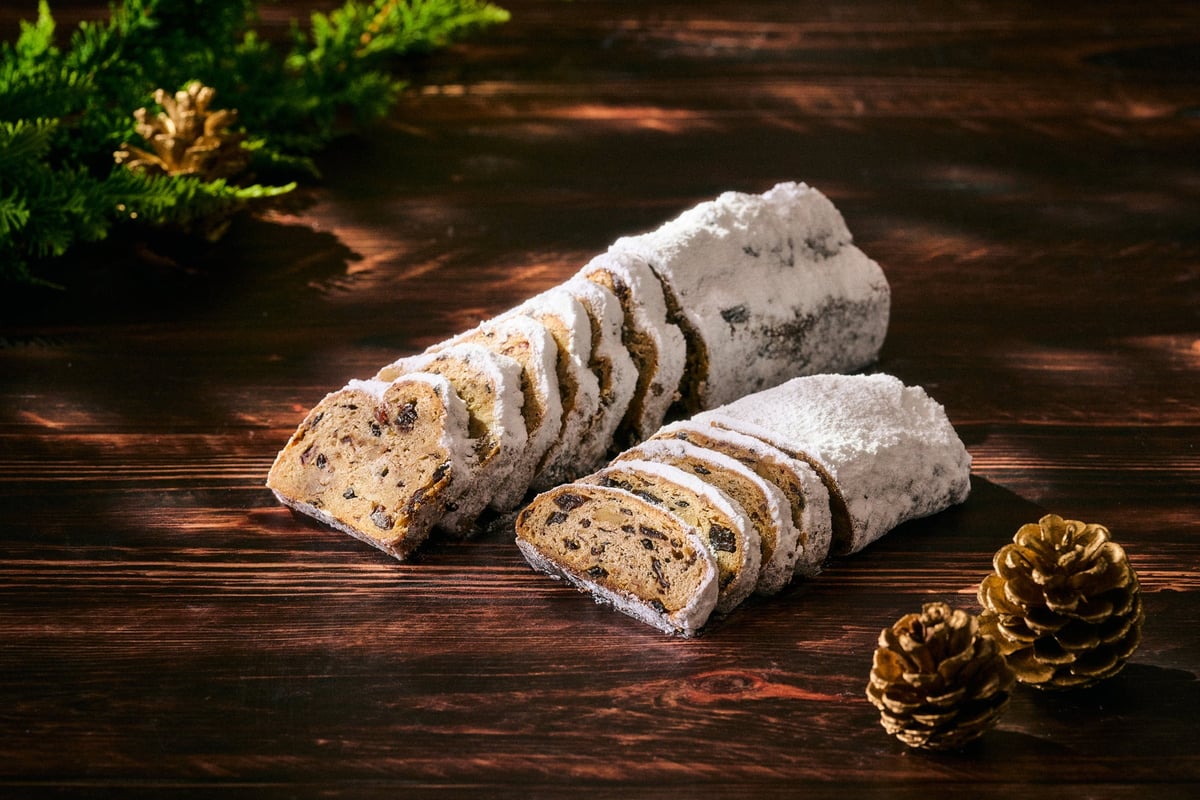 Grand Hyatt Tokyo Debuts Award-Winning Christmas Cakes