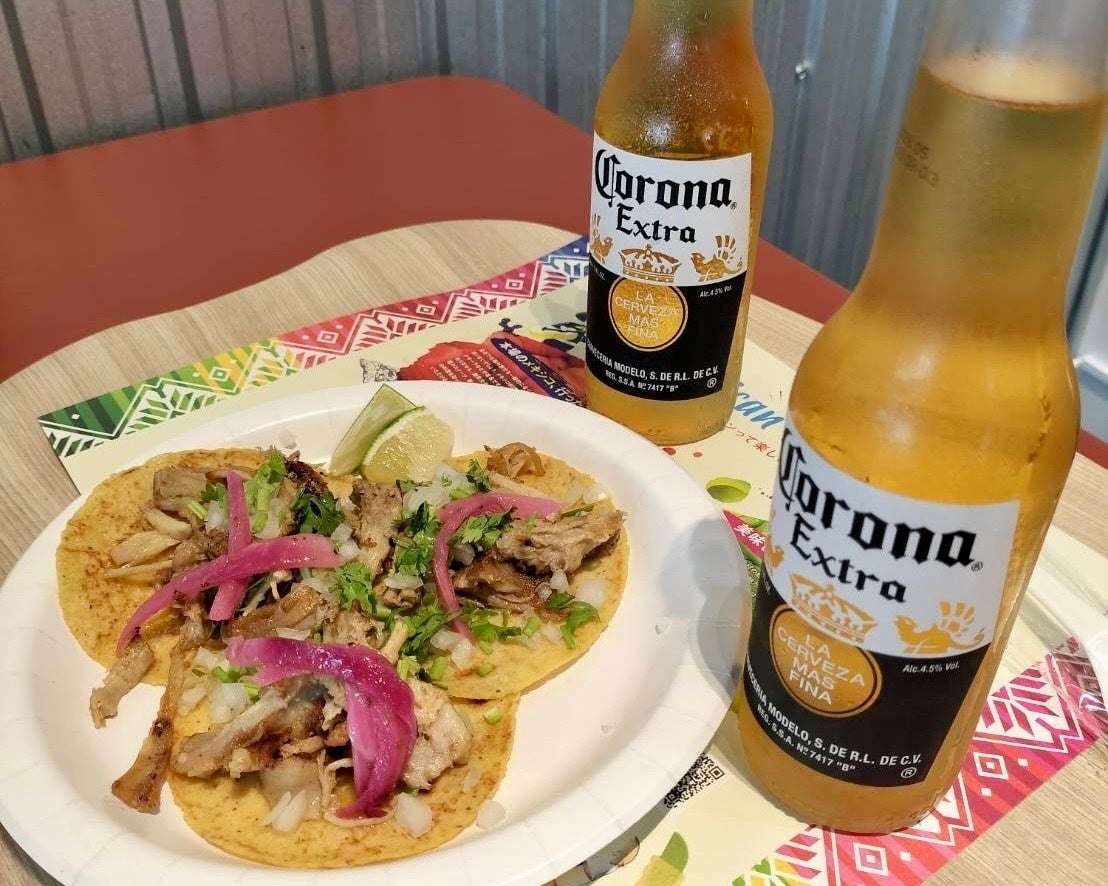 Tacos and Corona set is popular!
