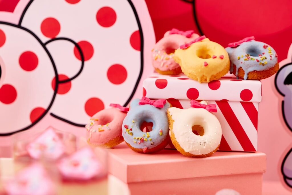 HELLO KITTY & TINY CHUM♡ Friendly Donuts
