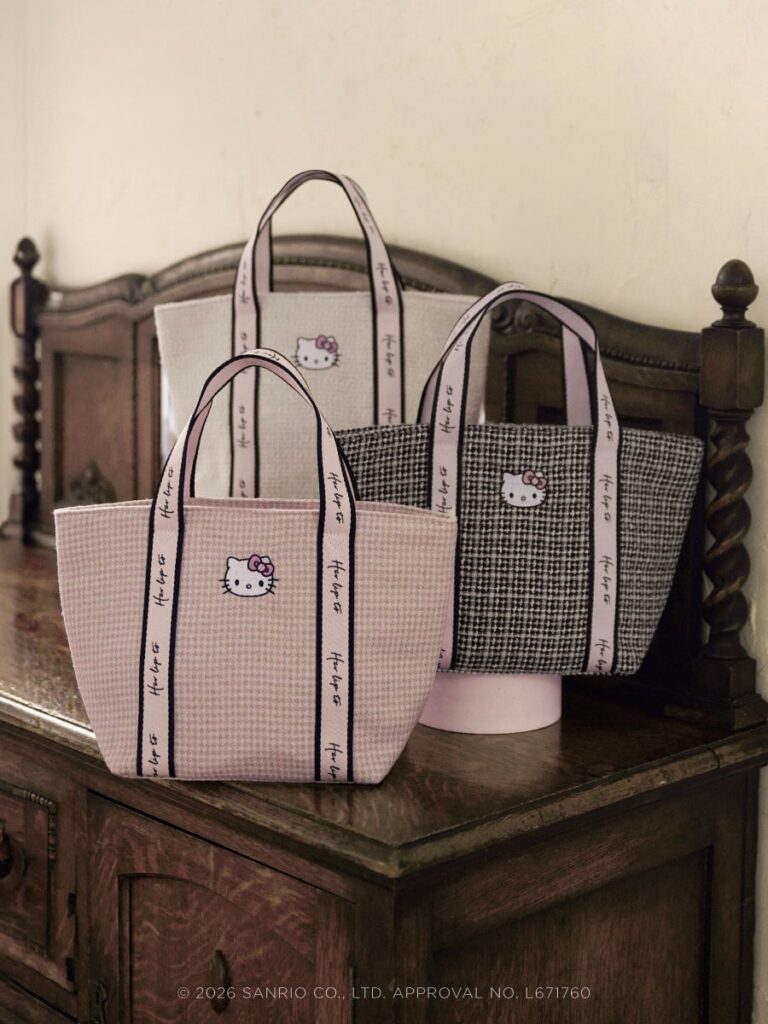 HLT x Hello Kitty Tweed Tote Bag（rose/ecru/black） ¥14,500