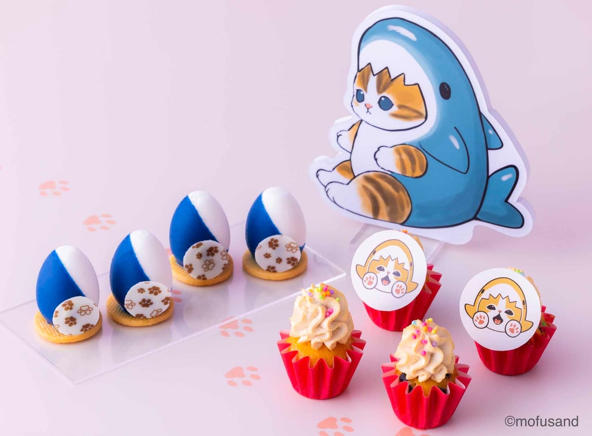 Shark Nyan's Sitting Cake (left) and Shark Nyan's Sweet Potato Cupcake (right)