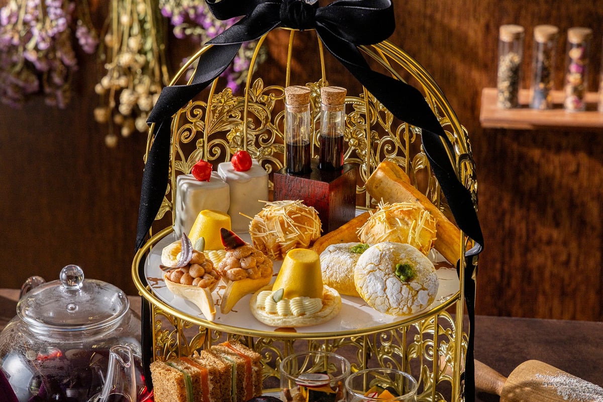 'Magician's Bakery' Autumn Petit Boulangerie