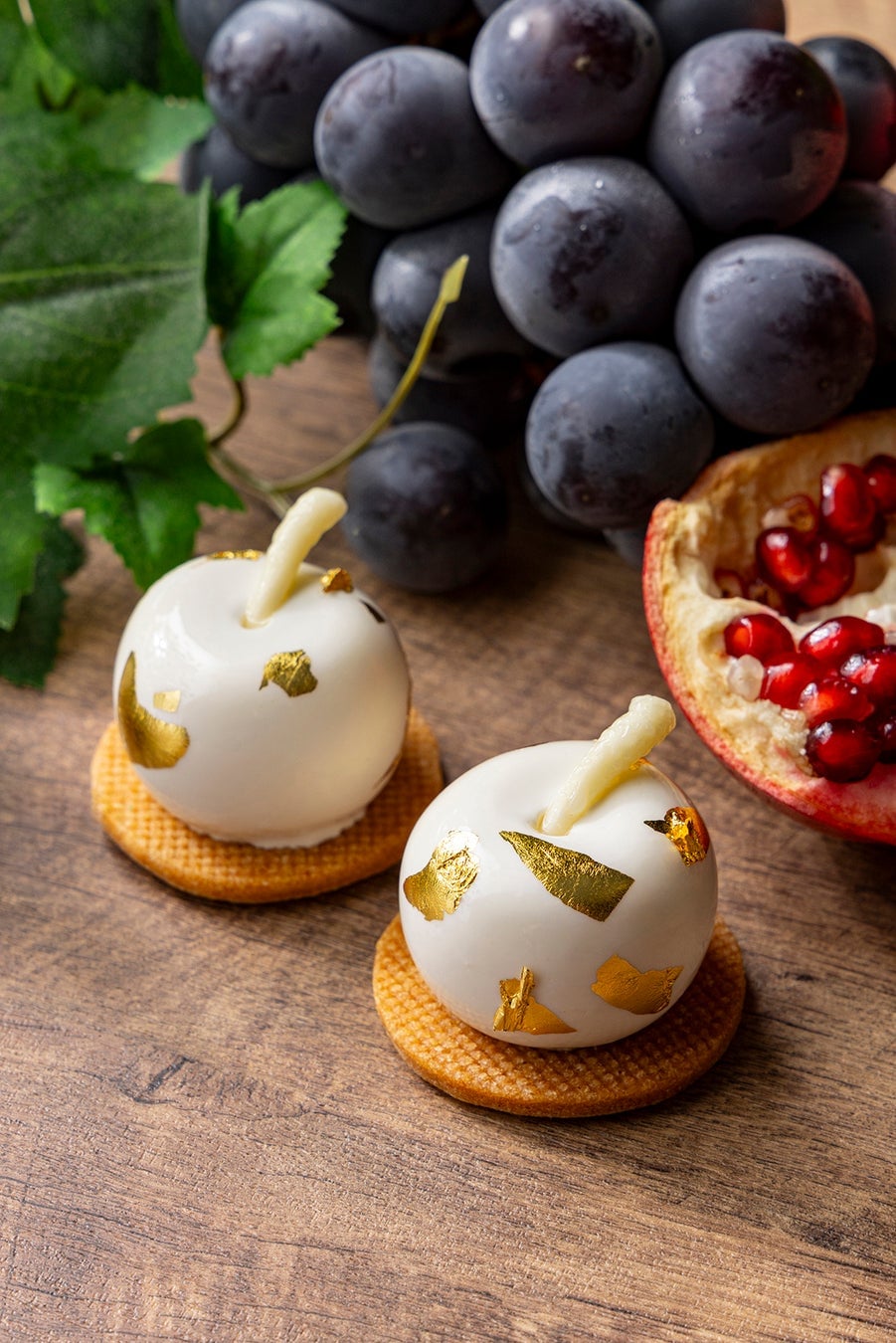 Chamomile-Scented White Apple