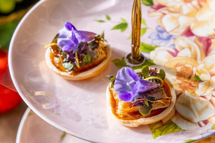 Hilton Tokyo's Metropolitan Grill Returns with Top-Ranked 'Adam and Eve Meat Afternoon Tea'