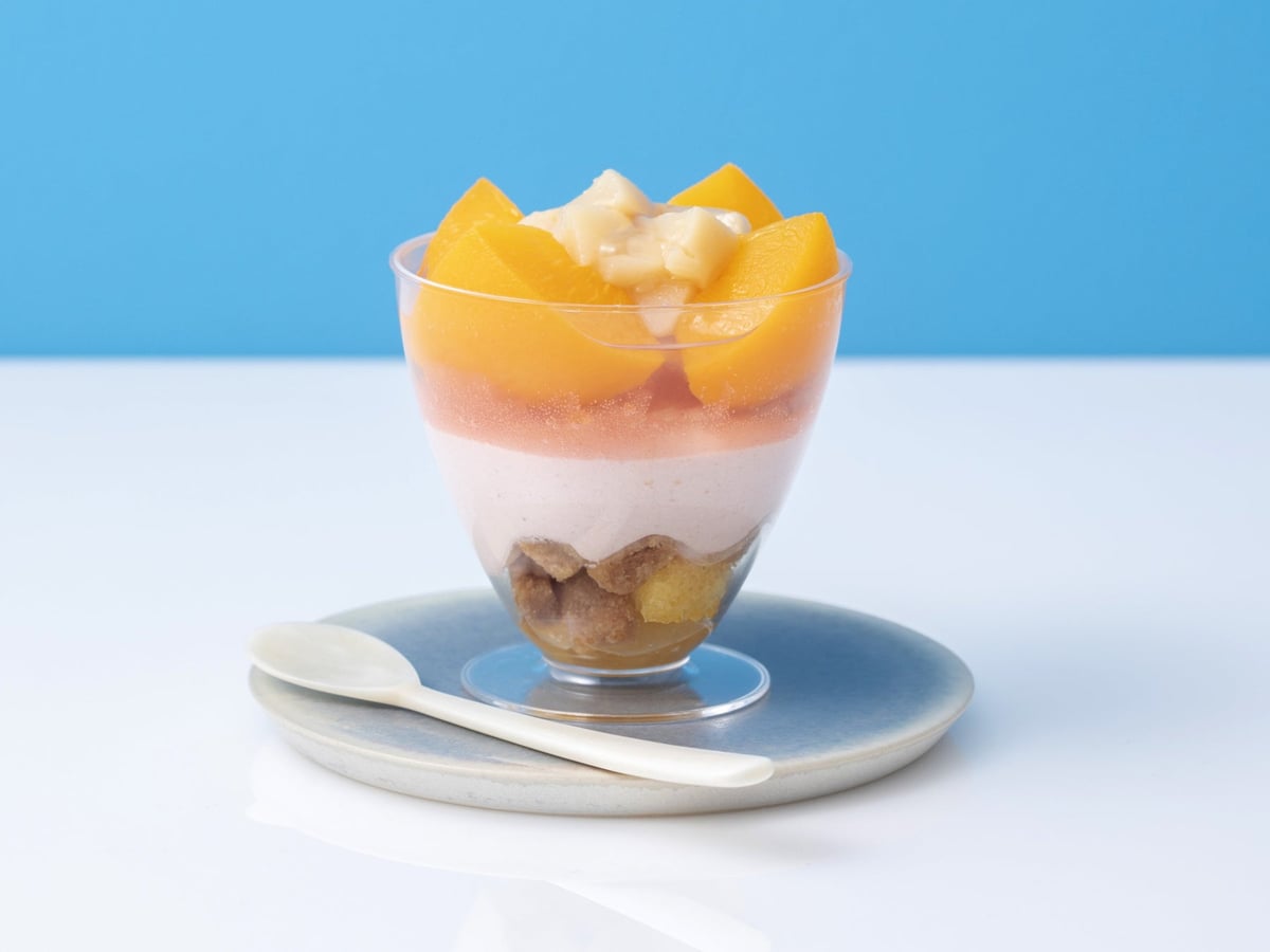 Peach Verrine ~Pêche Trois~ 1 piece ¥891 / Colomban (Gransta Tokyo / B1 Gin no Suzu Area inside the ticket gate)