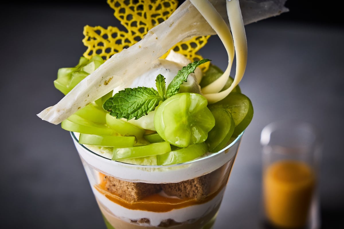 Hotel Metropolitan Tokyo Unveils Seasonal Shine Muscat Parfait for Autumn