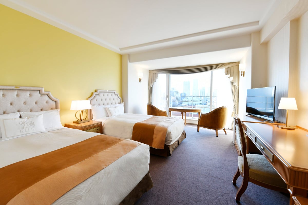 Tower Building Grand Club Floor Twin