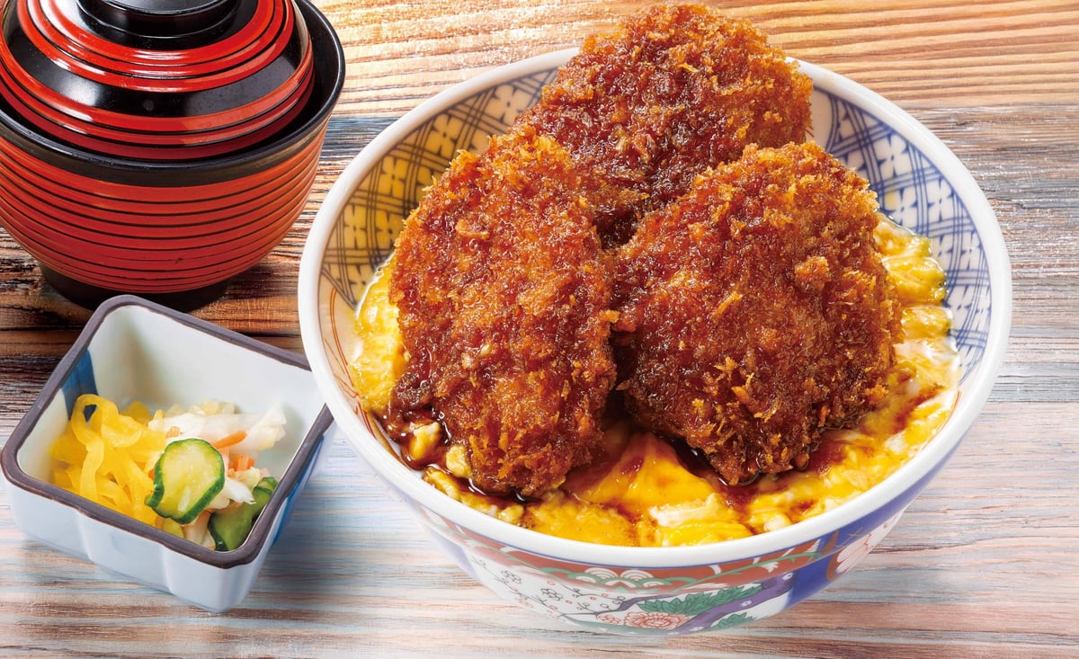 Sauce Hirekatsu and Toro Tamago Don (with miso soup and pickles) — ¥1,190 (tax included ¥1,309)
