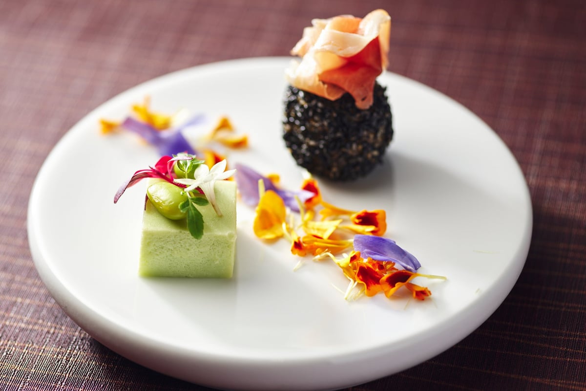 Today’s Amuse *Please note this is an image. Actual menu items may differ.