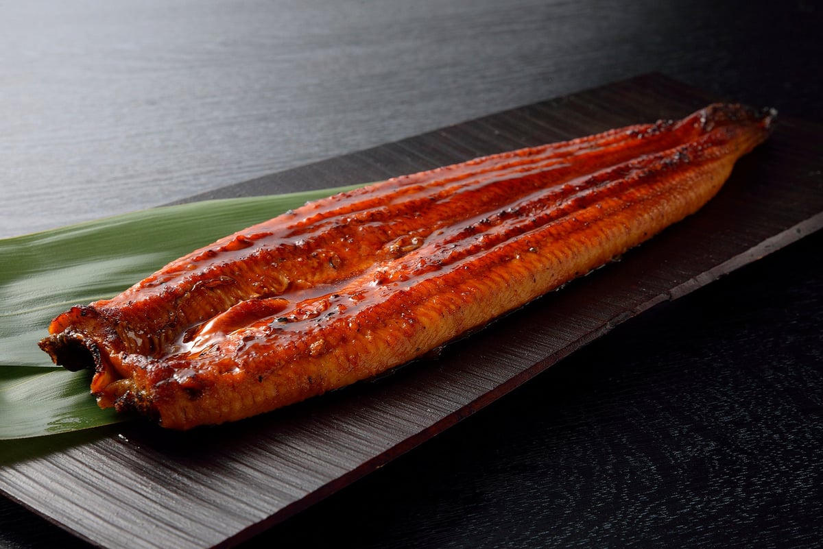 Eel kabayaki (Chinese origin) — ¥980 (tax included) per eel