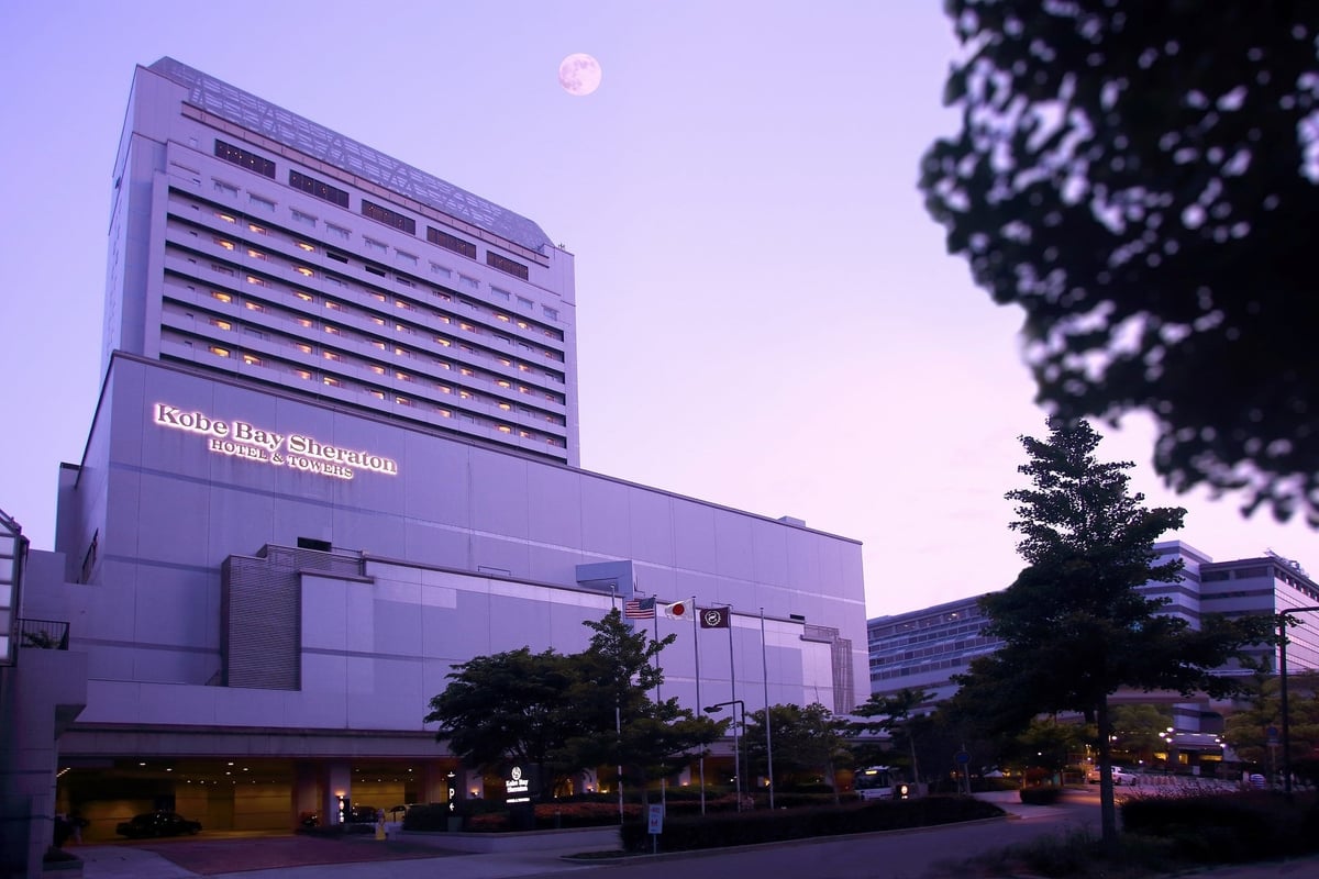 Exterior of Kobe Bay Sheraton Hotel & Towers