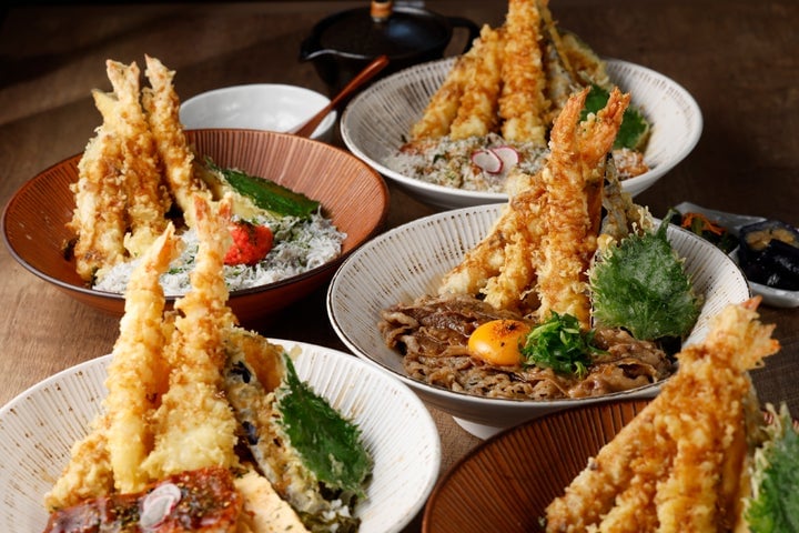 Komefuku Opens in Osaka with Unique Four-Dashi Bar and New Tempura Sushi Menu