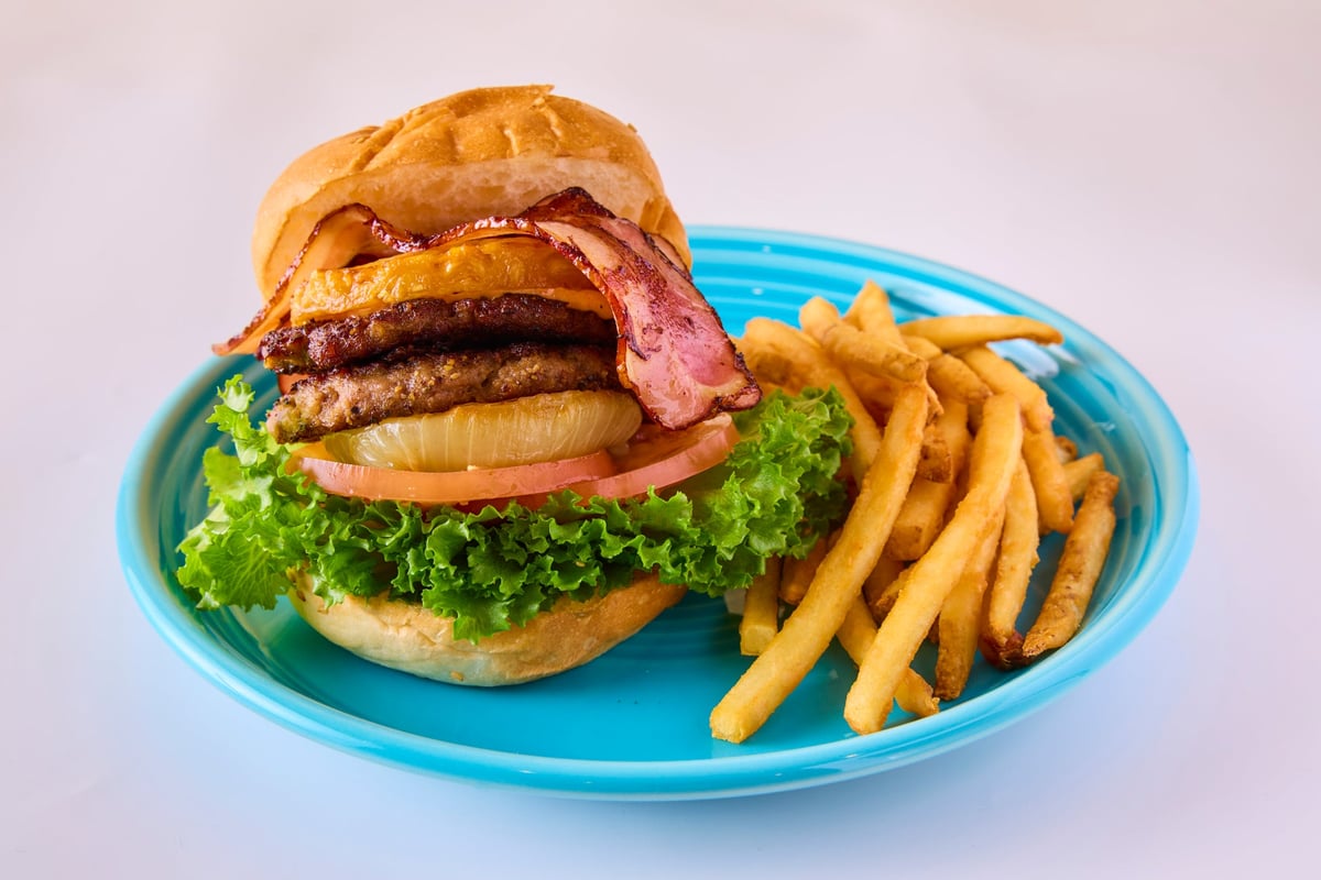 Hawaiian Cafe Kona's Coffee Introduces Limited-Time Summer Menu in Tokyo June 17
