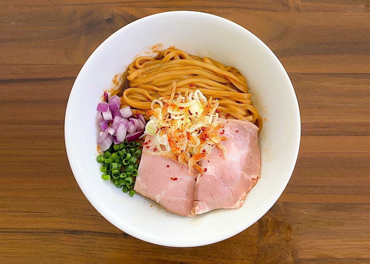 Kura Sushi, Ramen Kasumi, and Ramen Station Launch Rich Shrimp Mazesoba in Osaka August 21