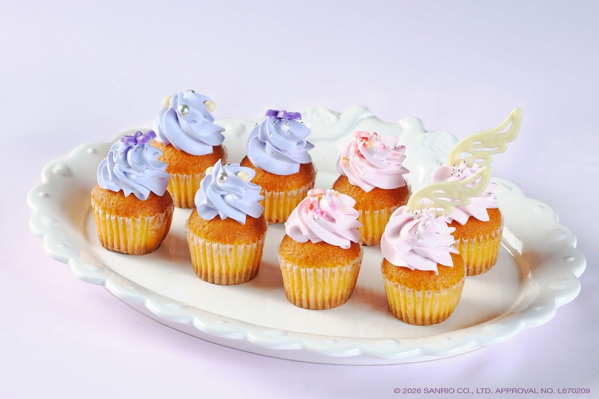 "Dressed-up Orange Scented Cupcake"
