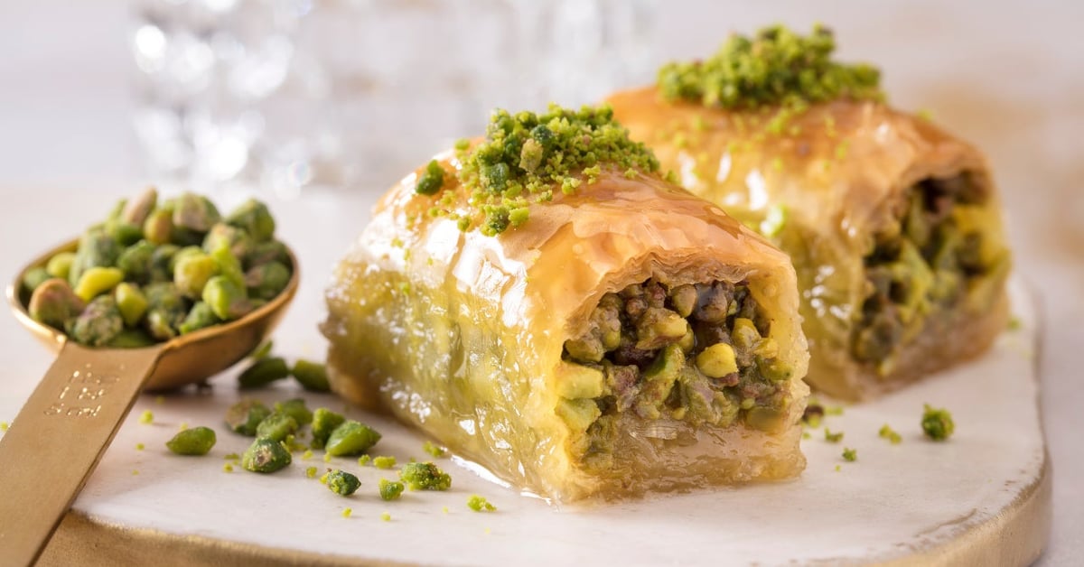 Nadir Gül Nadir Special Pistachio Baklava (pistachio flakes not included)