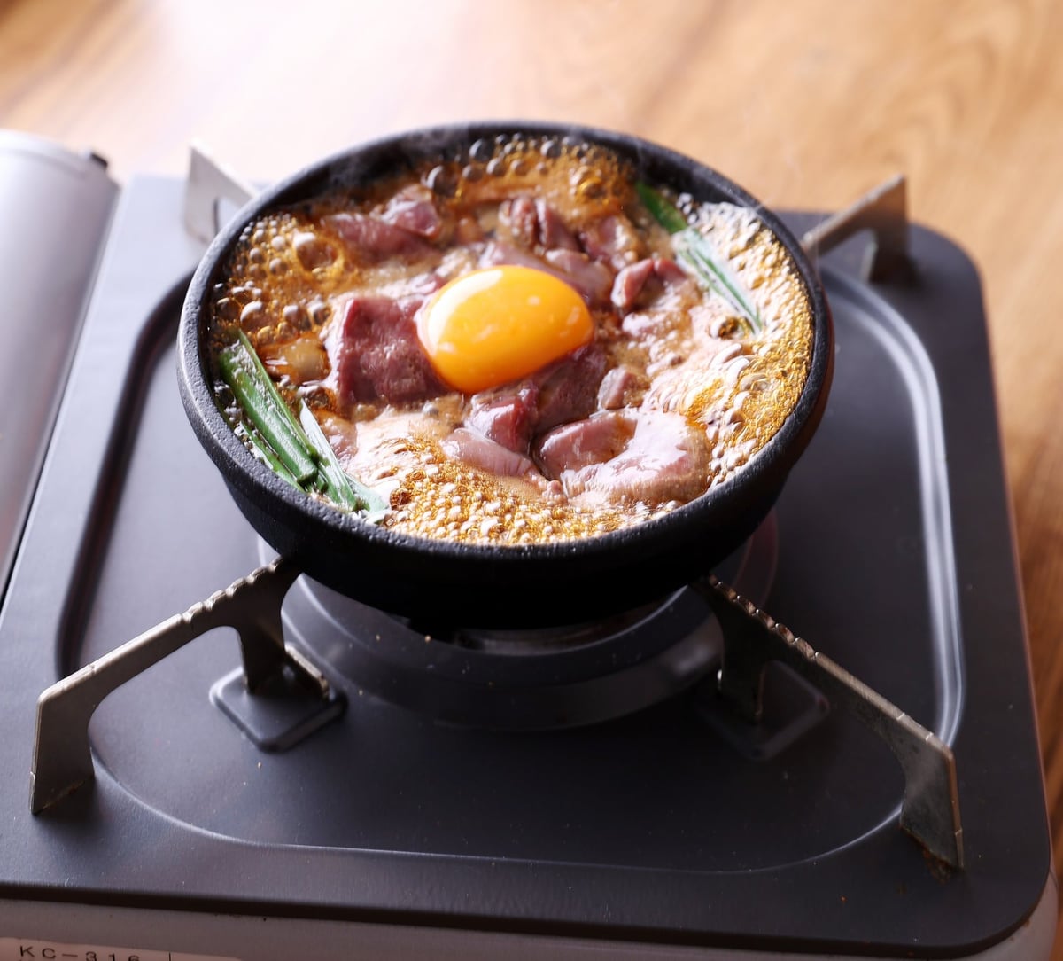 New Izakaya 'Motsuyaki Kushikatsu Asachan' Opens in Hiratsuka