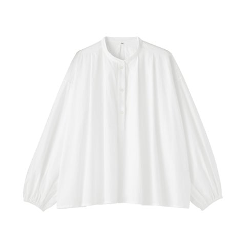 Muji Launches New "Straight Tailored" Clothing Series in Japan