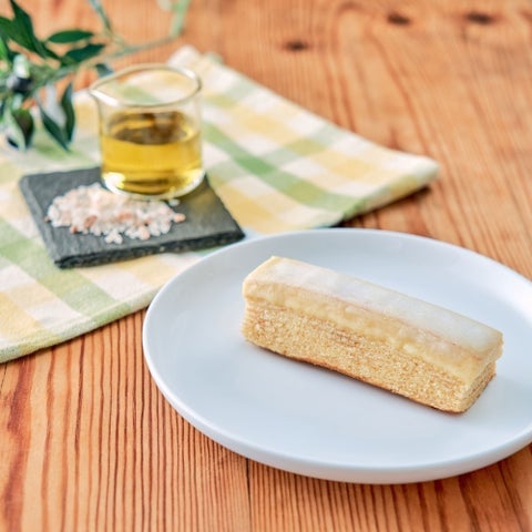 Top-Ranked Baumkuchen Flavors Return at MUJI Across Japan