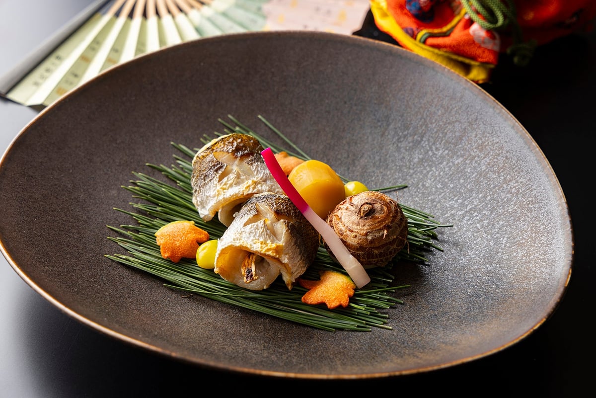 Sawara Fish Wrapped in Matsutake Grilled