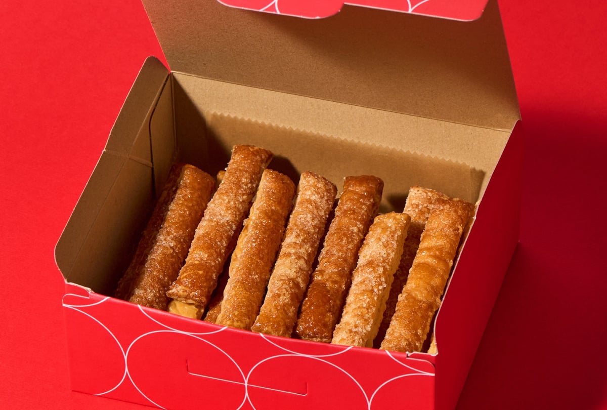 New Stick Pie from RINGO: A Delicious Treat in Tokyo