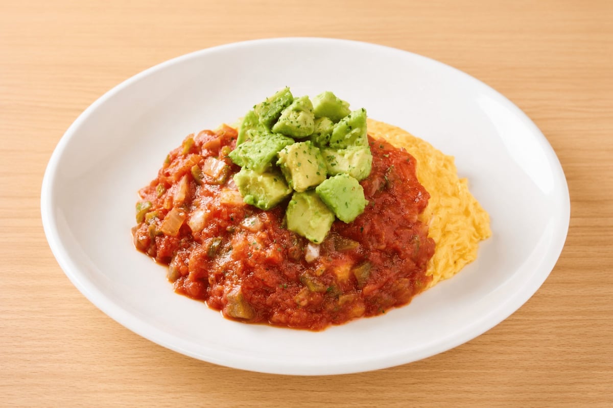 Avocado Salsa Omelette Rice (limited-time menu) — ¥1,190 (tax included)