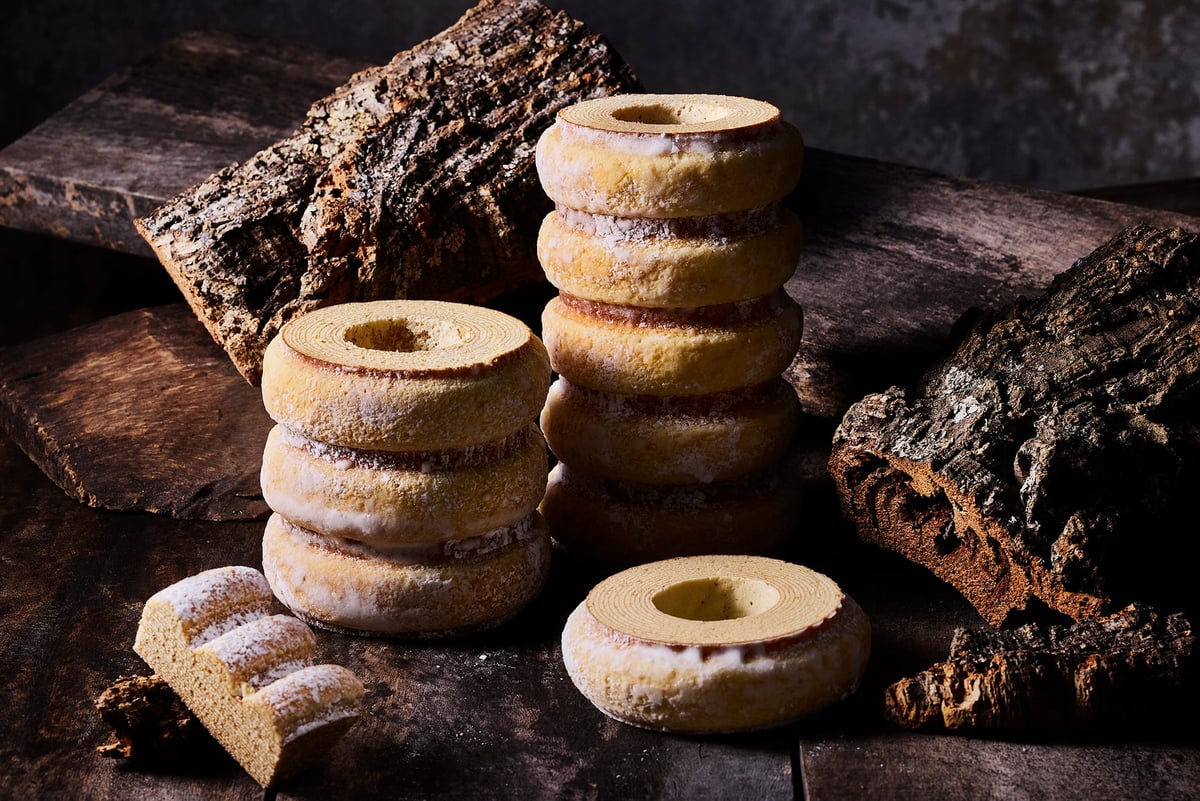 Baumkuchen REY - ¥303 (cut) / ¥756 (one mountain) / ¥1,890 (three mountains) / ¥3,132 (five mountains)