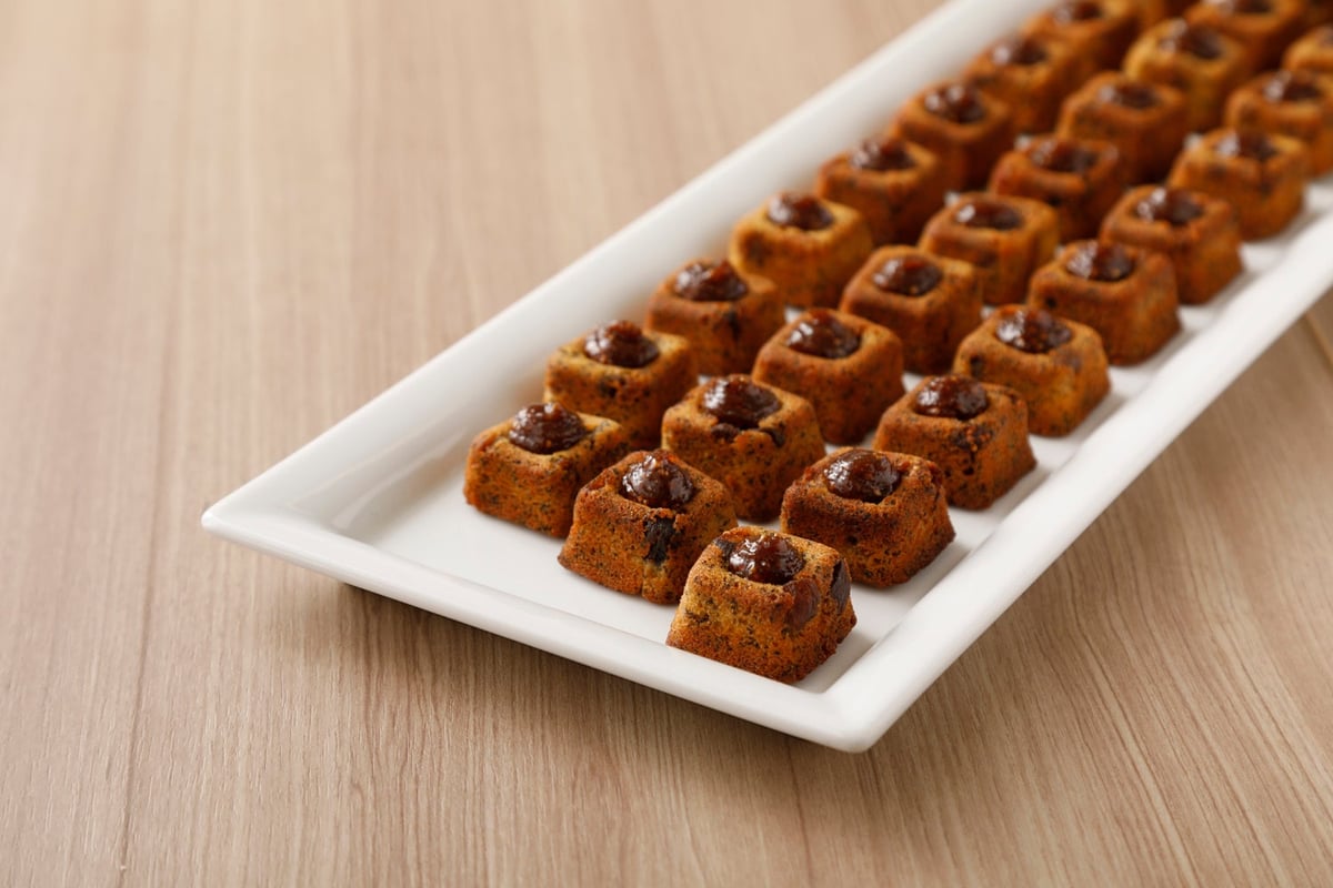 Premium Karubi Offers All-You-Can-Eat Seasonal Desserts and Homemade Gelato in Japan