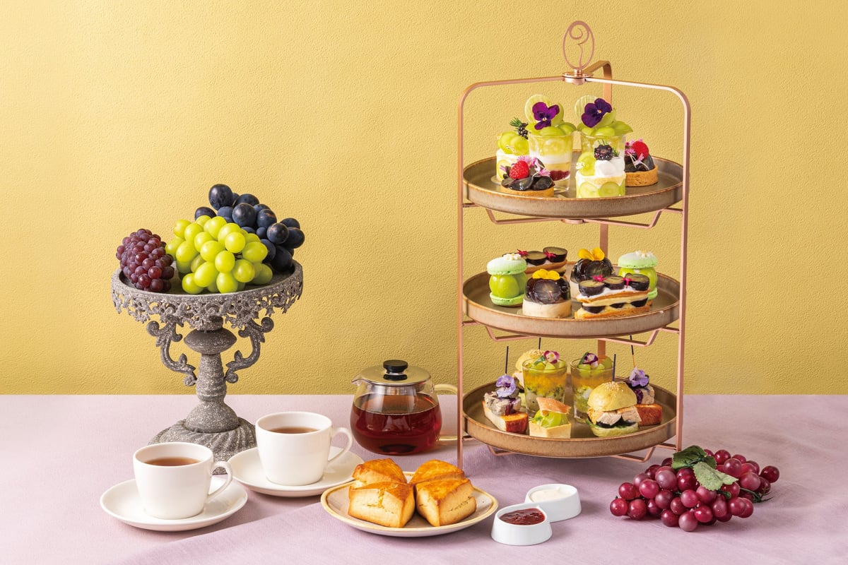 Rose Hotel Yokohama Debuts Shine Muscat Grape Fair with Seasonal Sweets