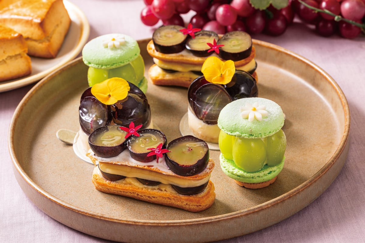 Rose Hotel Yokohama Debuts Shine Muscat Grape Fair with Seasonal Sweets
