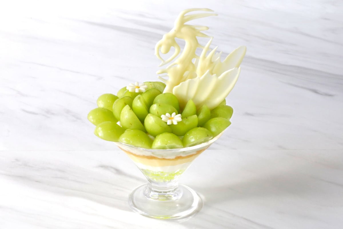 Rose Hotel Yokohama Debuts Shine Muscat Grape Fair with Seasonal Sweets