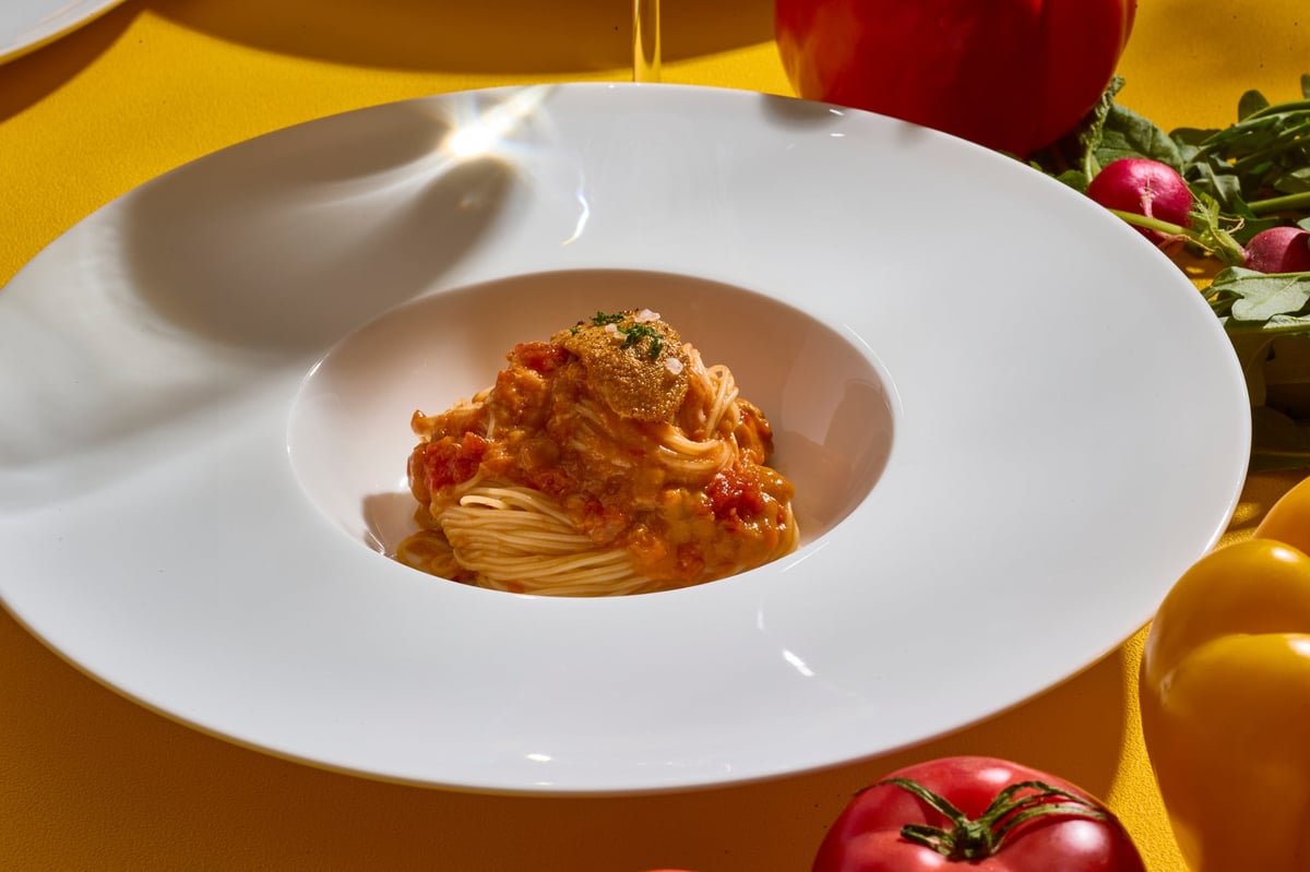 Chilled sea urchin capellini