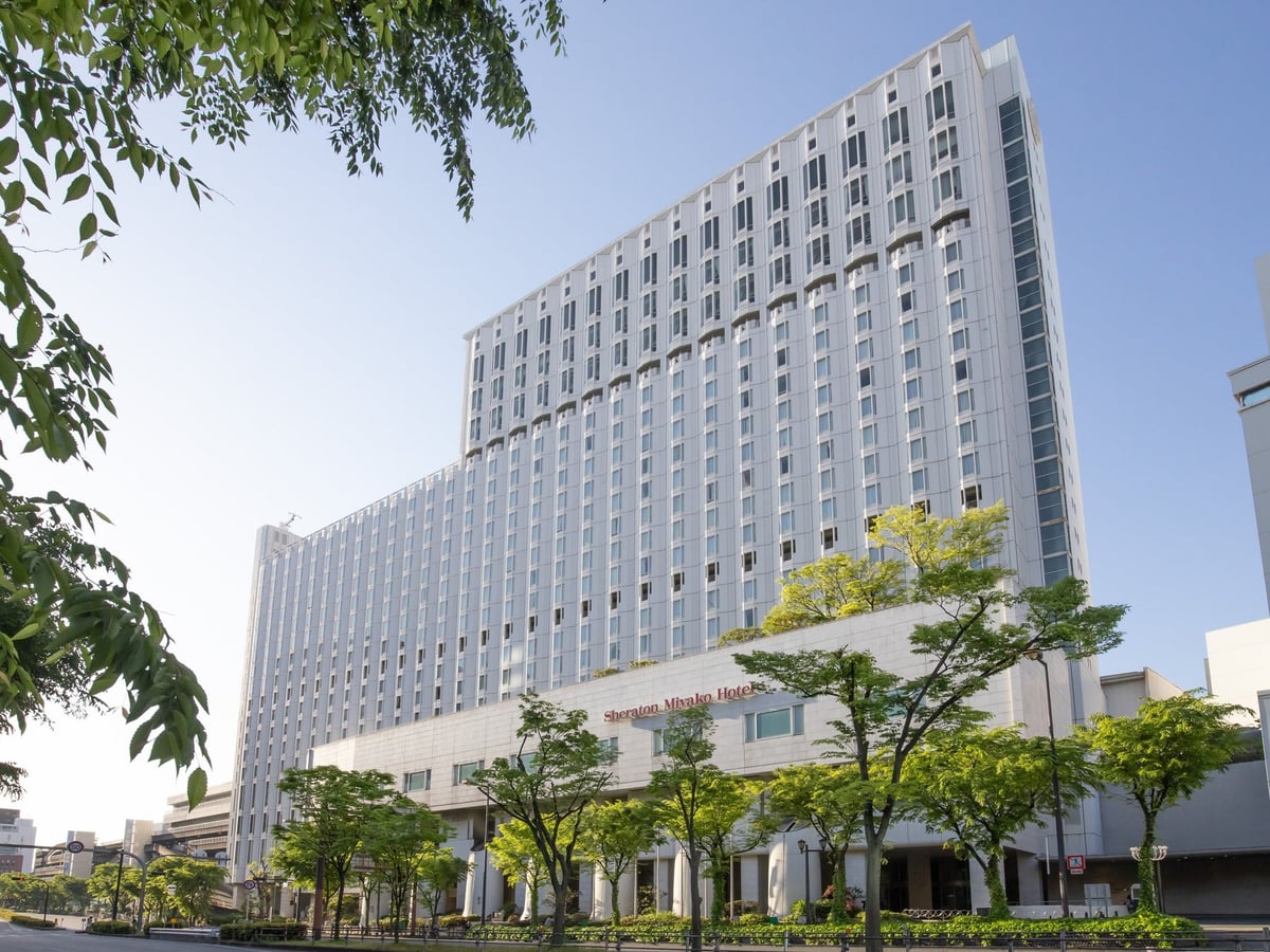 Sheraton Miyako Hotel Osaka and Toba Aquarium Launch Collaborative Afternoon Tea in Osaka