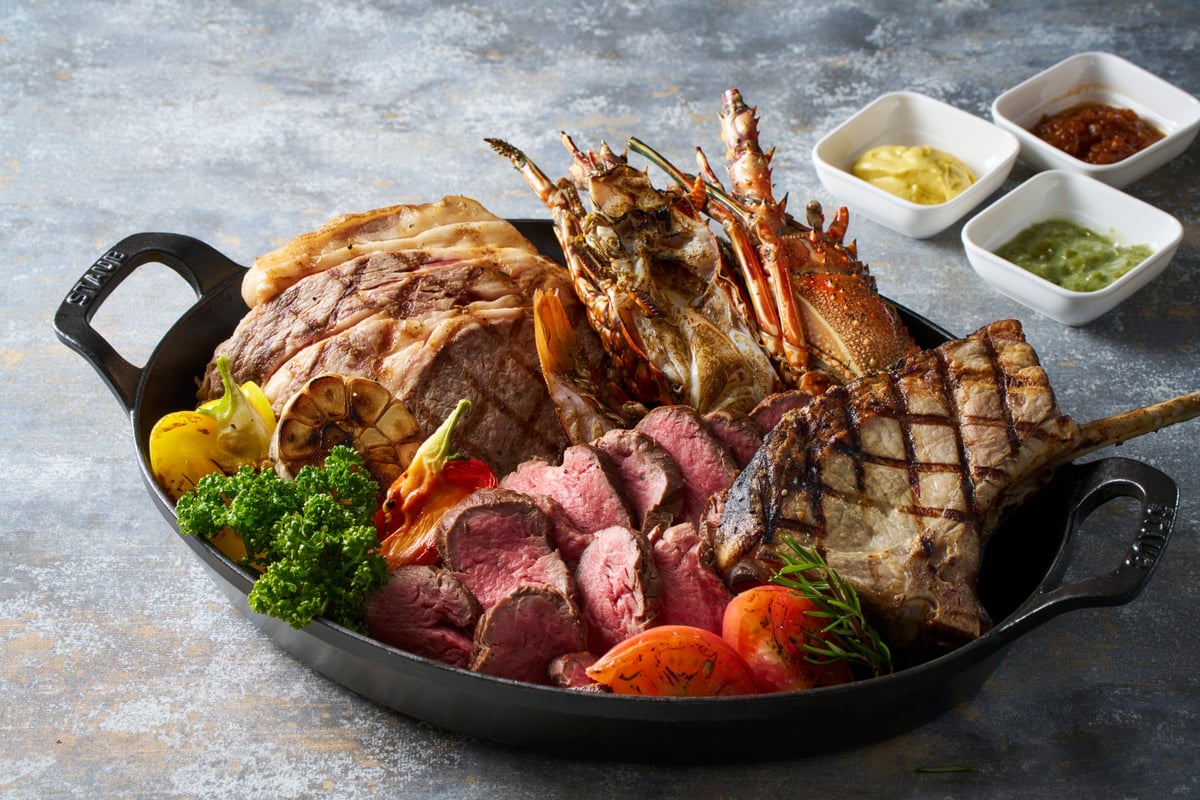 sheraton okinawa sunmarina resort surf turf share plate volcano gateau c 01