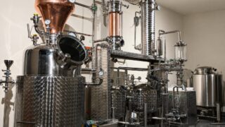 4200 Yen Craft Gin Debuts at Little Flower Distillery in Fukuoka