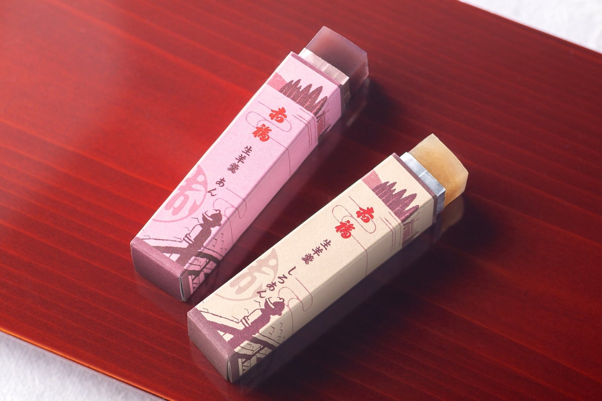 Red Fuku Nama Yokan features a gentle texture and rich red bean flavor.