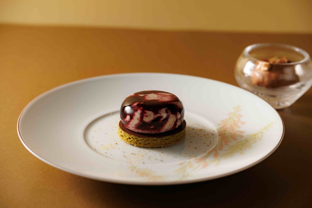 ¥6,300 Le Goûter Autumn Tea at Alain Ducasse Chocolate Paris, Tokyo September 14